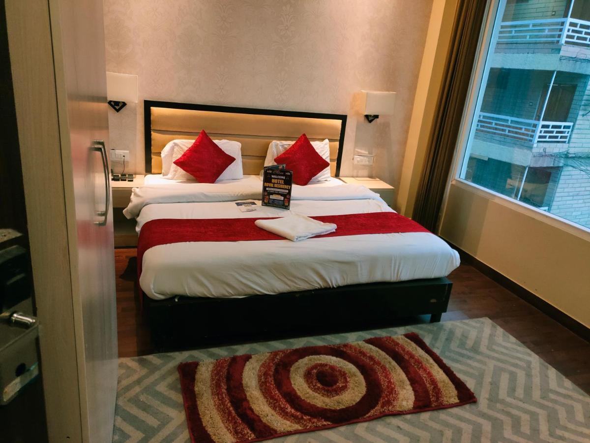 Hotel Royal Residency Manāli Exteriér fotografie